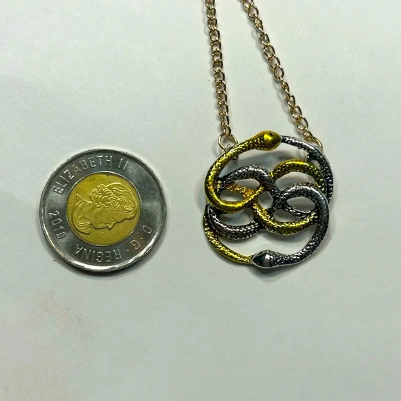 The Neverending  Story - Auryn Pendant 🐍 - Picture 5 of 7